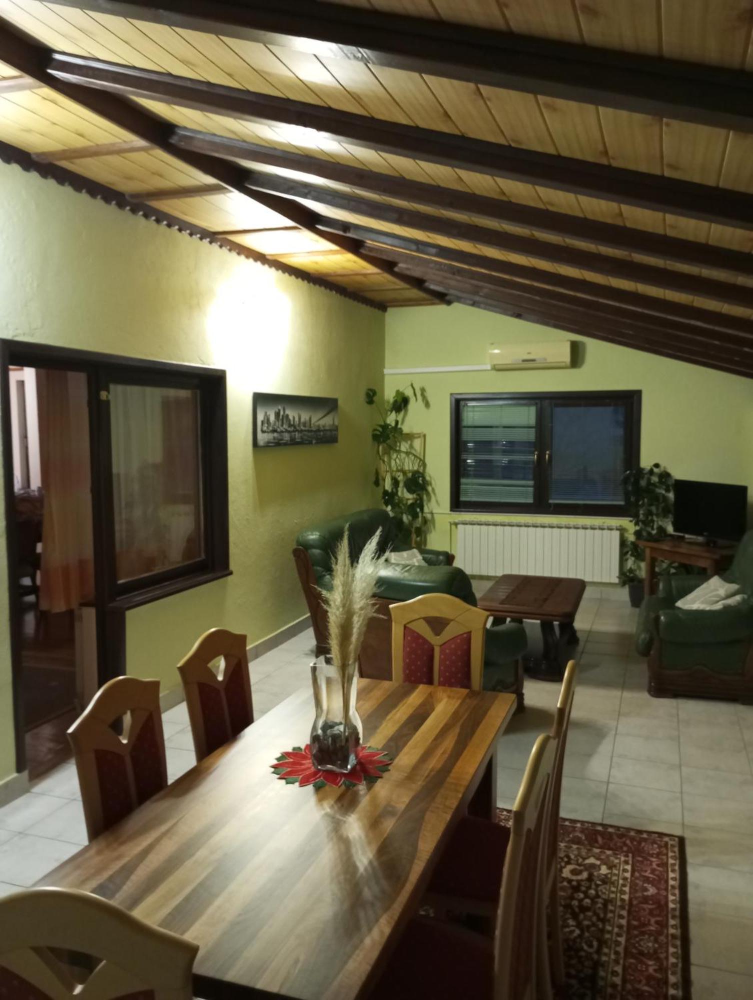 Guesthouse Pavlicic Dreznik Grad Luaran gambar